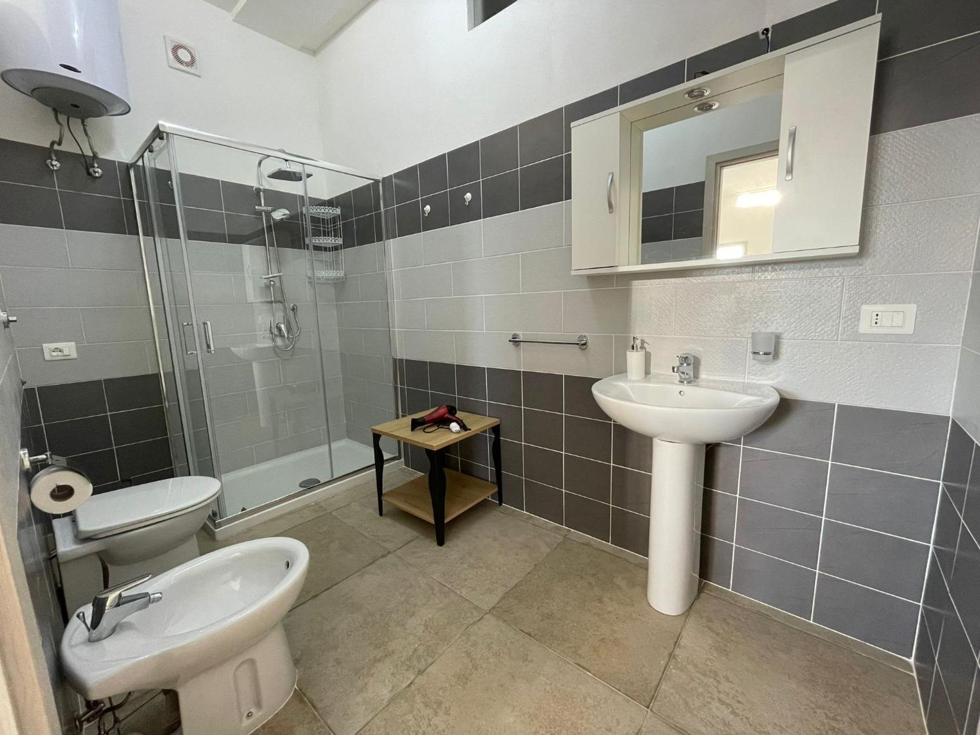 Perrone Apartment *